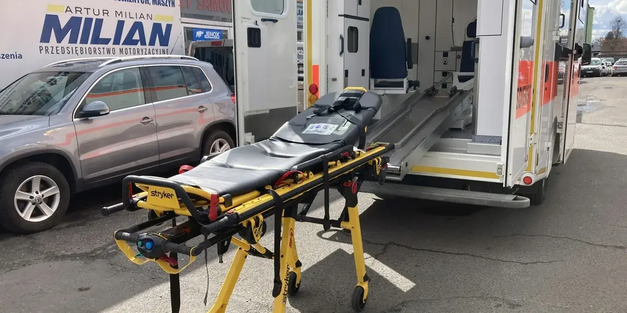 Ile kosztuje karetka pogotowia? Sprawdź ceny i ukryte koszty