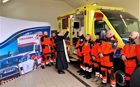 Ile kosztuje nowa karetka pogotowia? Ceny, które mogą zaskoczyć