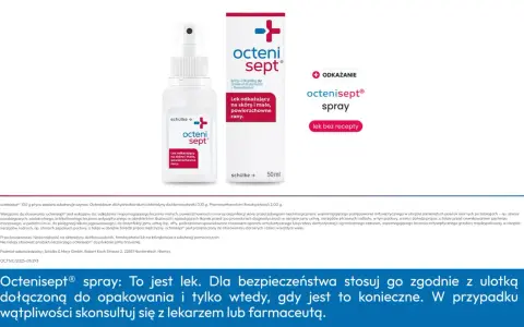 Butelka sprayu z płynem dezynfekującym Octenisept na białe tło.