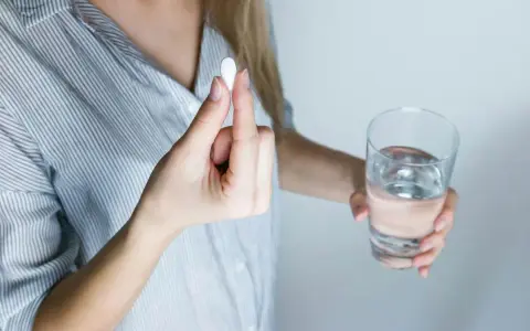 Jaki VAT na leki? Sprawdź, ile naprawdę zapłacisz za leki w Polsce