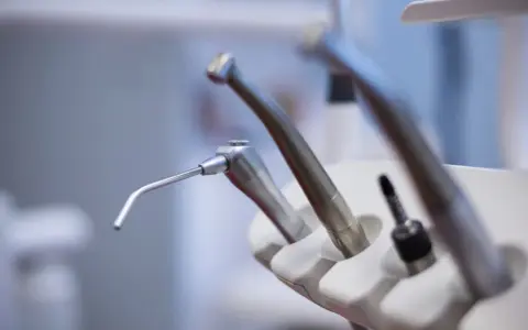 Gdzie jest pogotowie stomatologiczne? Znajdź pomoc w nagłym przypadku
