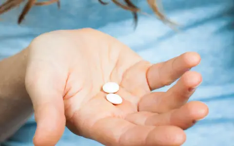 Gynoflor lek na co? Poznaj jego zastosowania i działanie terapeutyczne