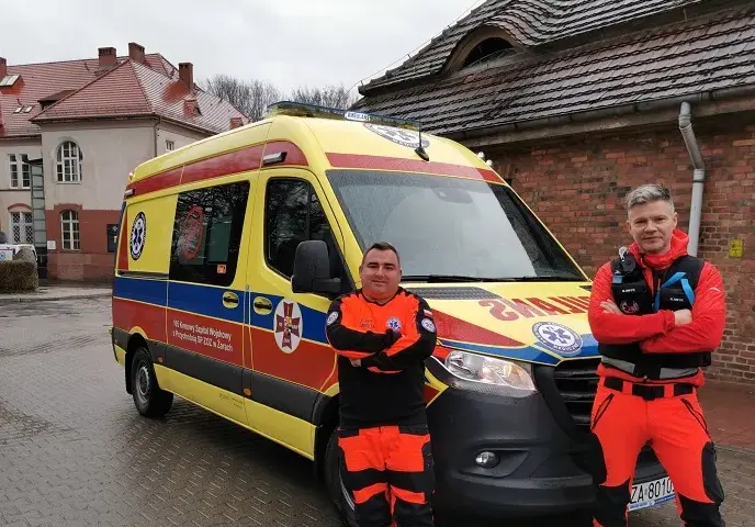 Ile kosztuje wynajęcie karetki pogotowia? Sprawdź ceny i usługi