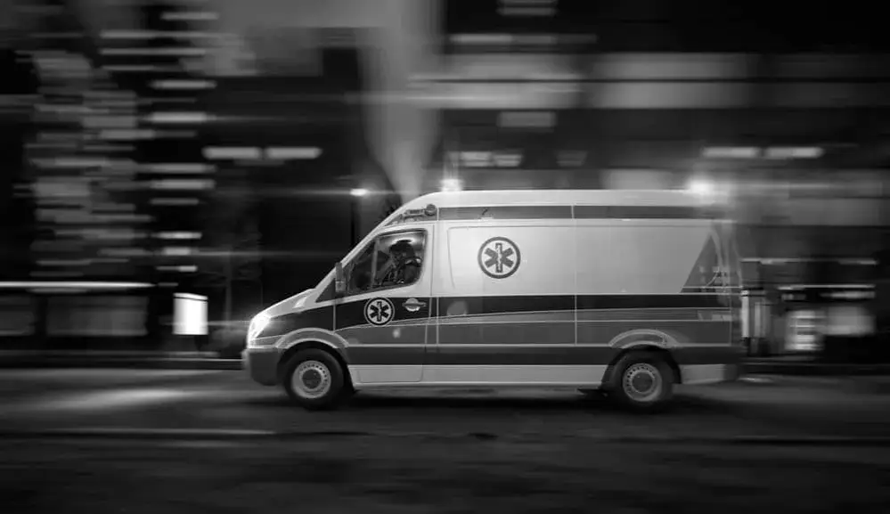 Zdjęcie Sygnał karetki pogotowia co oznacza i jak wpływa na bezpieczeństwo